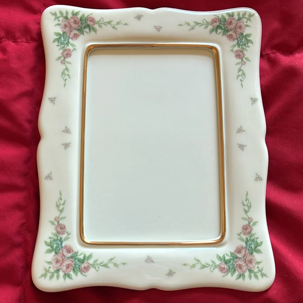 NWT Lenox 3x5 Porcelin Petit Rose Picture Frame - Picture 3 of 5
